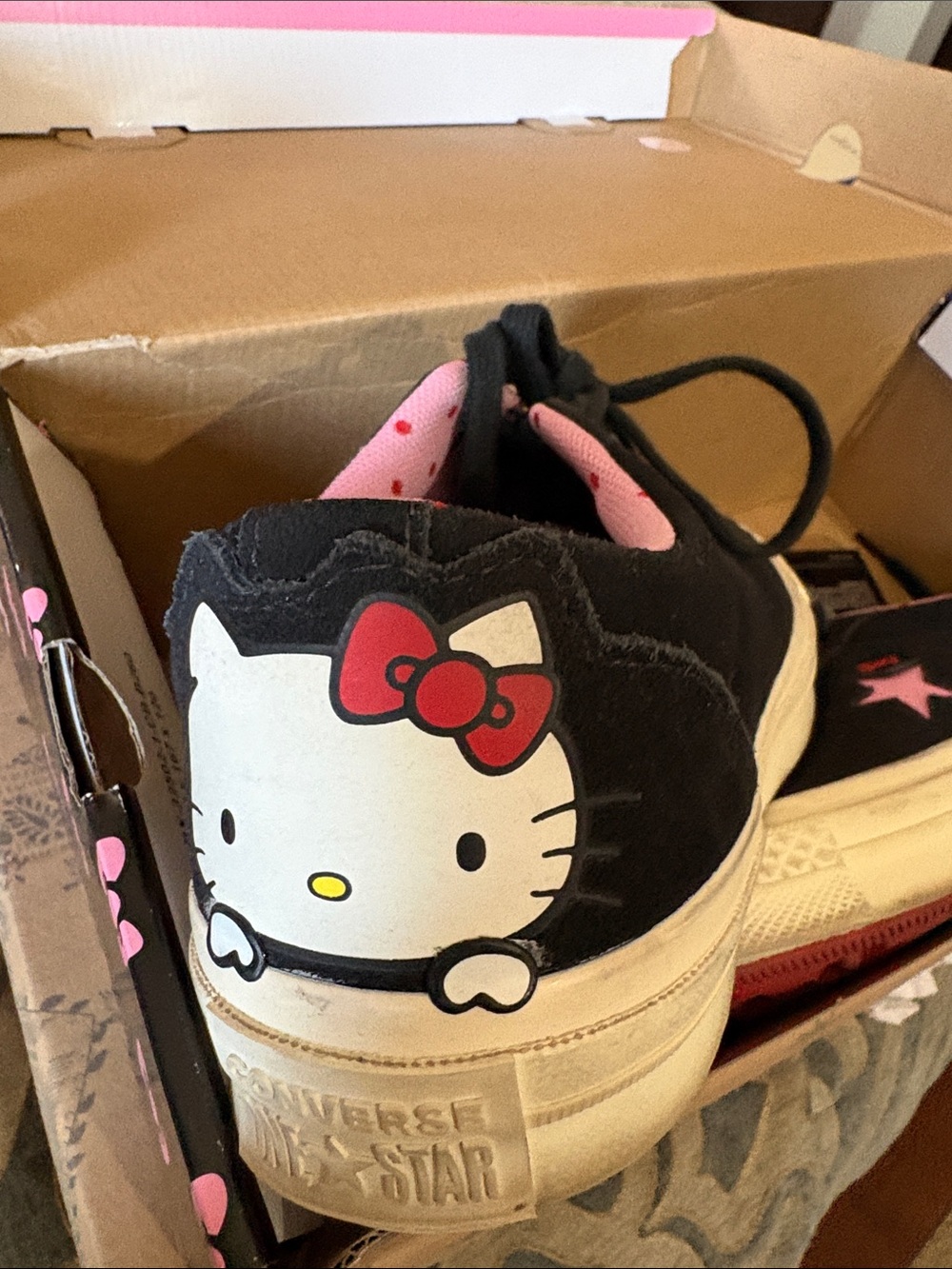 Converse Hello Kitty One Star Low Top — Black & Pink